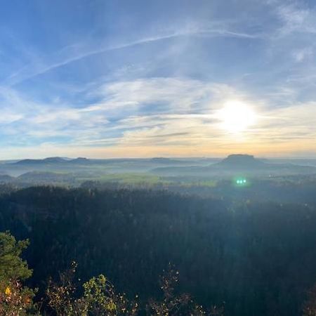 Am Fusse Zur Napoleonschanze Hohnstein Luaran gambar