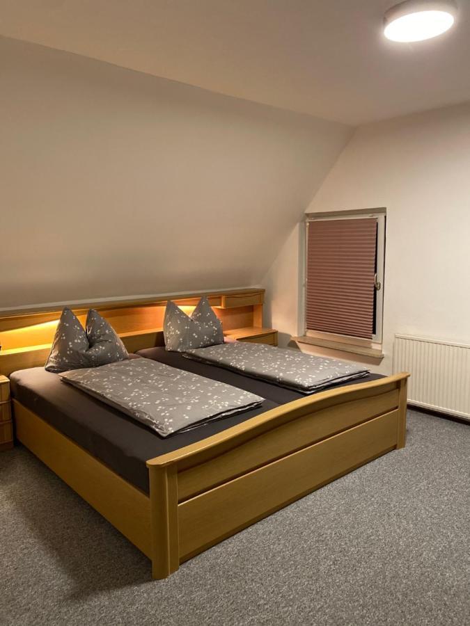 Am Fusse Zur Napoleonschanze Hohnstein Luaran gambar